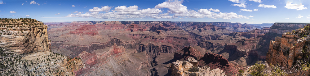 VPanoramic view of the Grand Canyon from the South Rim, Maricopa Point area.