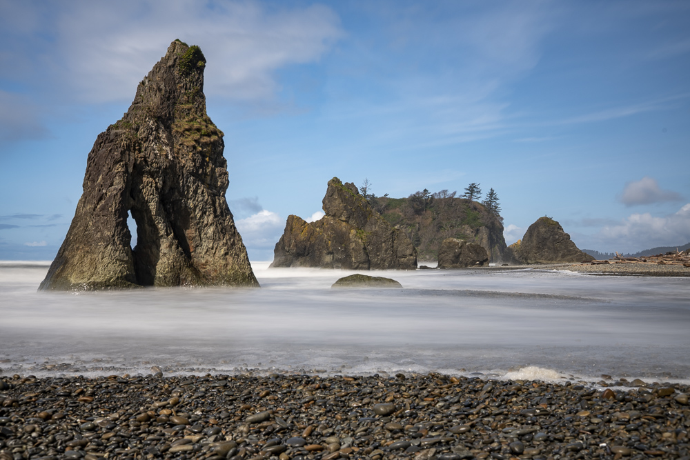 The scenic rocky Pacific coast at Ruby Beach.  Olympic National Park