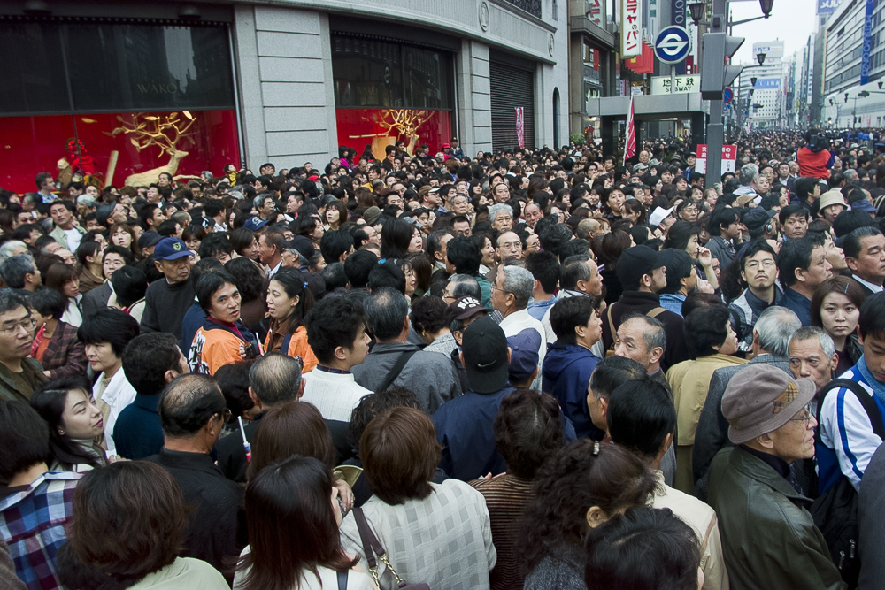 1 million person crowd disperses after Japan World Series parade on Chuodori Avenue, Ginza, Tokyo Japan